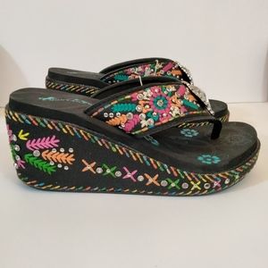 Montana West Bling Cross Embroidered Blk Sandal sz 8